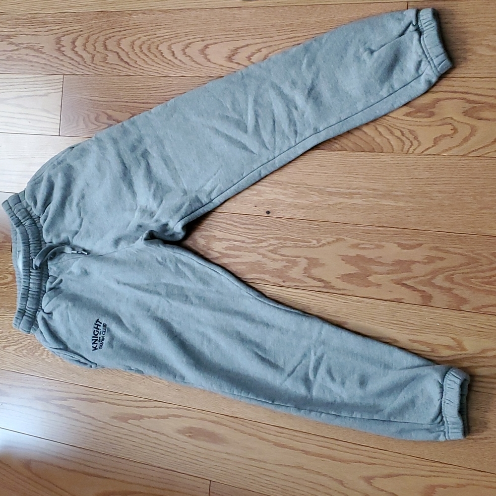 Knight Swim Grey Sweatpants in size M